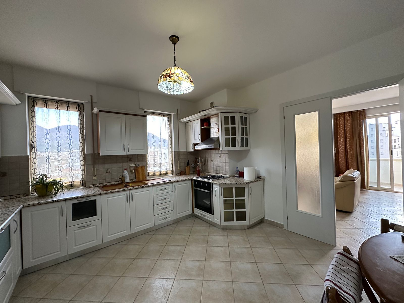 Qira, 2+1 Rruga e Barrikadave”, Tirane 800 Euro