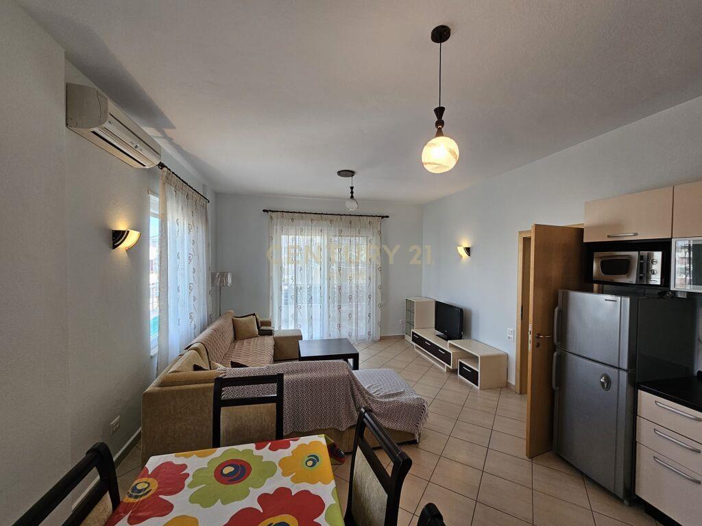 JEPET ME QERA SUPER APARTAMENT VIJE E PARE ME DETIN PLAZH RR