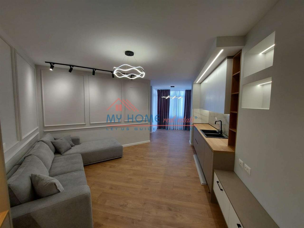 Apartament 1+1 ne shitje Komuna e Parisit ne Tirane