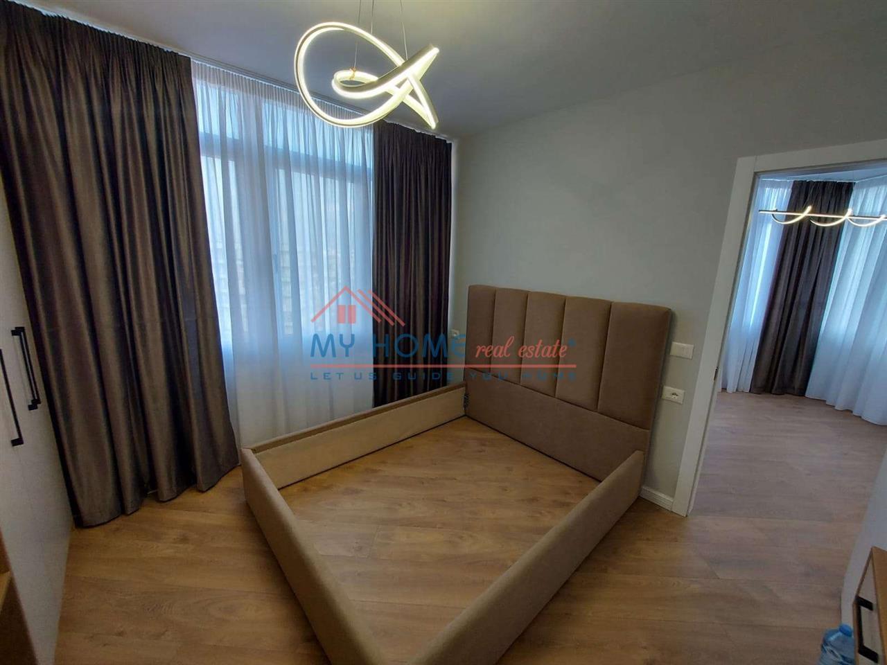 Apartament 1+1 ne shitje Komuna e Parisit ne Tirane