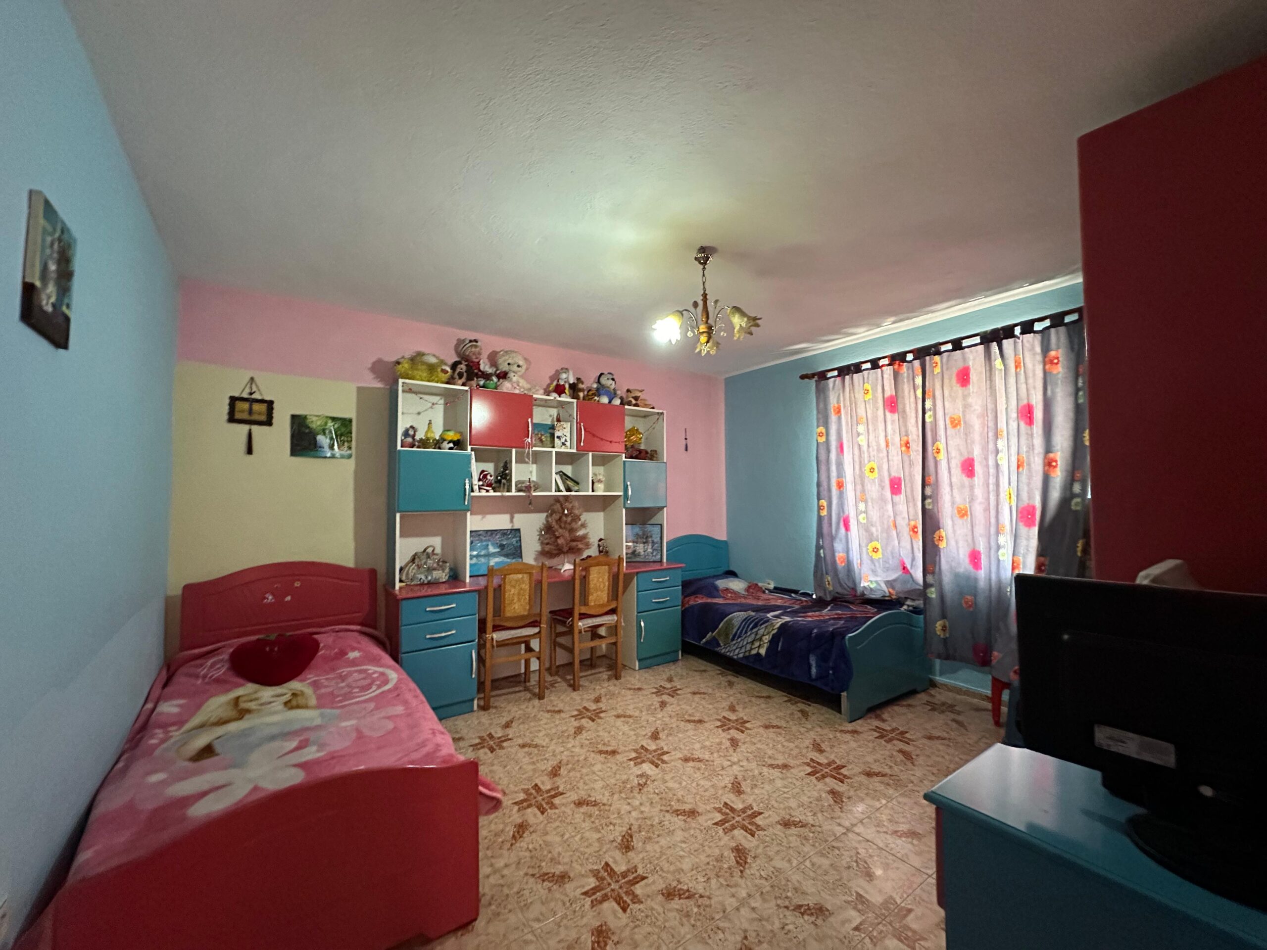 Shitet Shtëpi 2-katëshe, Paskuqan €135.000