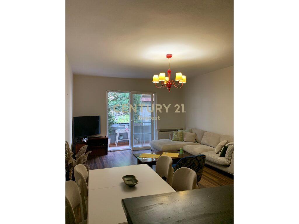 RRUGA BARDHYL, JAPIM ME QIRA APARTAMENT 1+1!