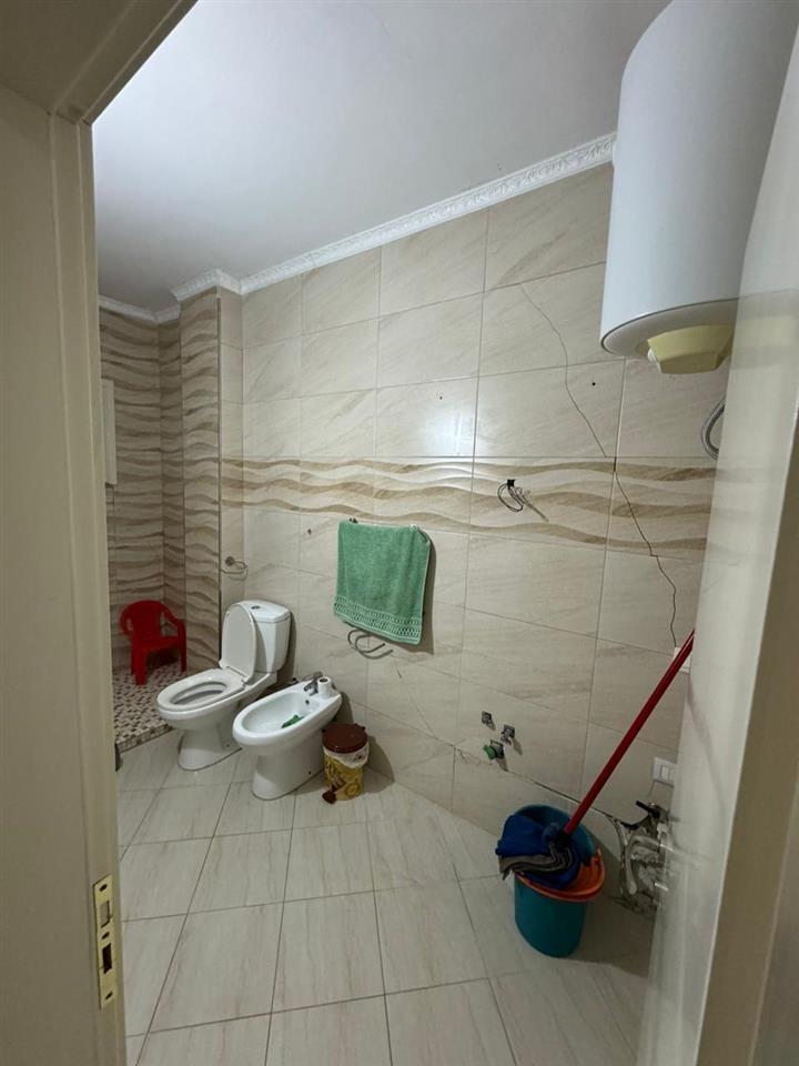 JEPET ME QIRA APARTAMENTE ME ADRES; FIER