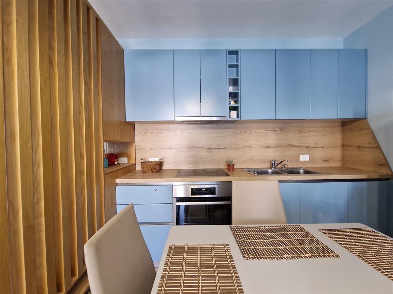 Jepet apartament me qera tek kompleksi “Fafa”(Durres)