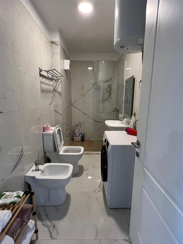 Jepet apartament me qera tek kompleksi “Fafa”(Durres)