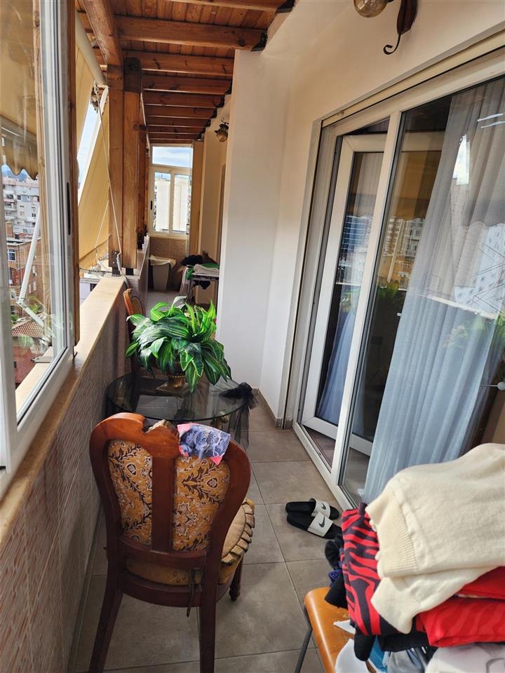 APARTAMENT 144M² 5 MIN LARG QENDRES NE SHITJE