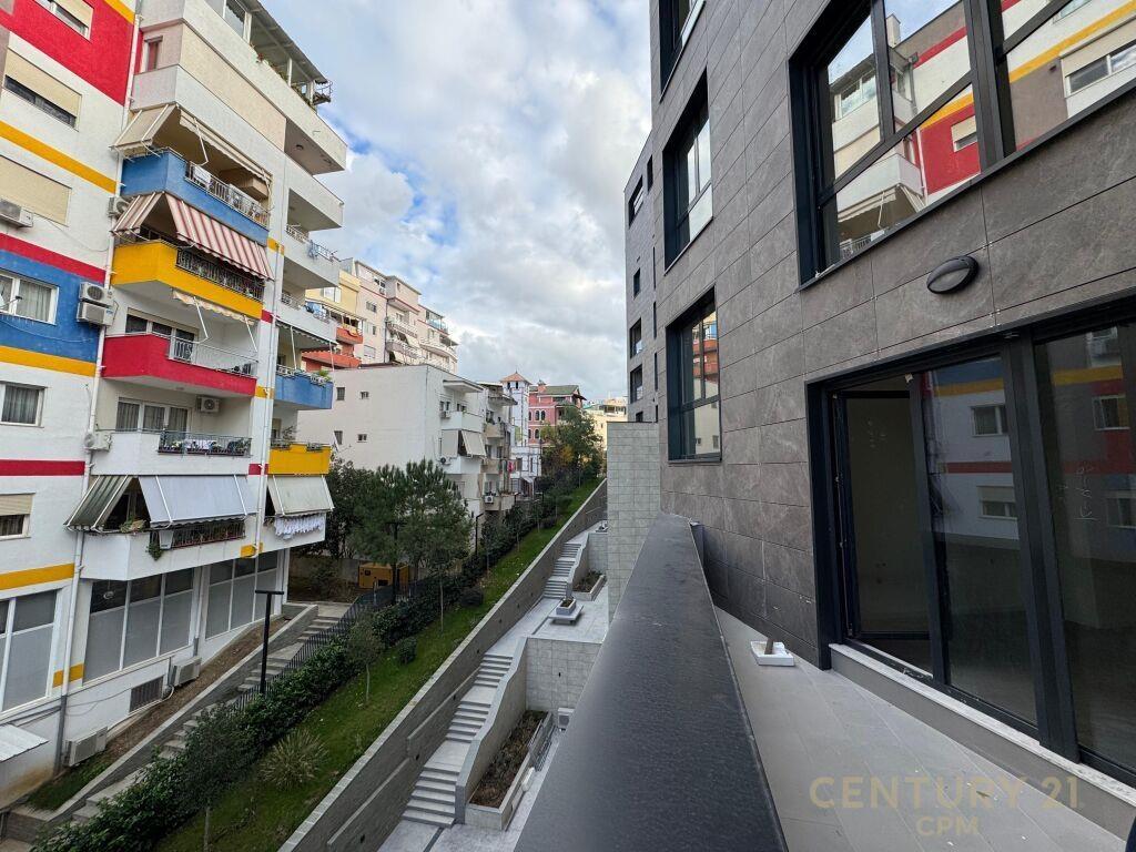 Apartament 2+1+2 per shitje te Kopshti Zoologjik!