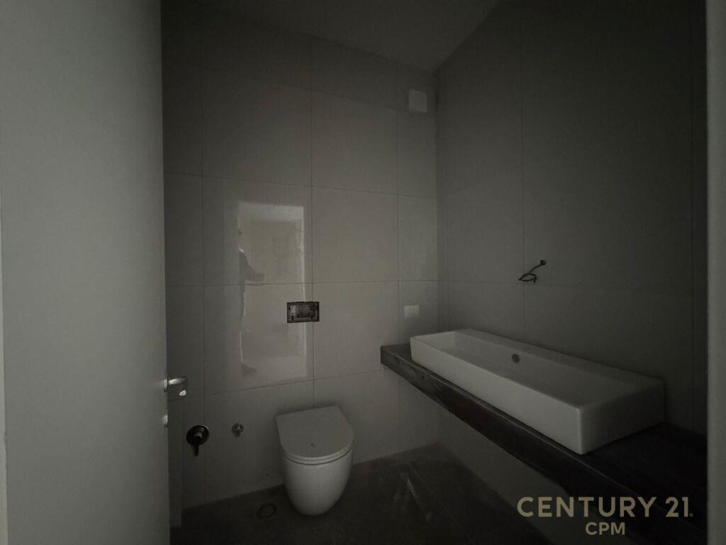 Apartament 2+1+2 per shitje te Kopshti Zoologjik!