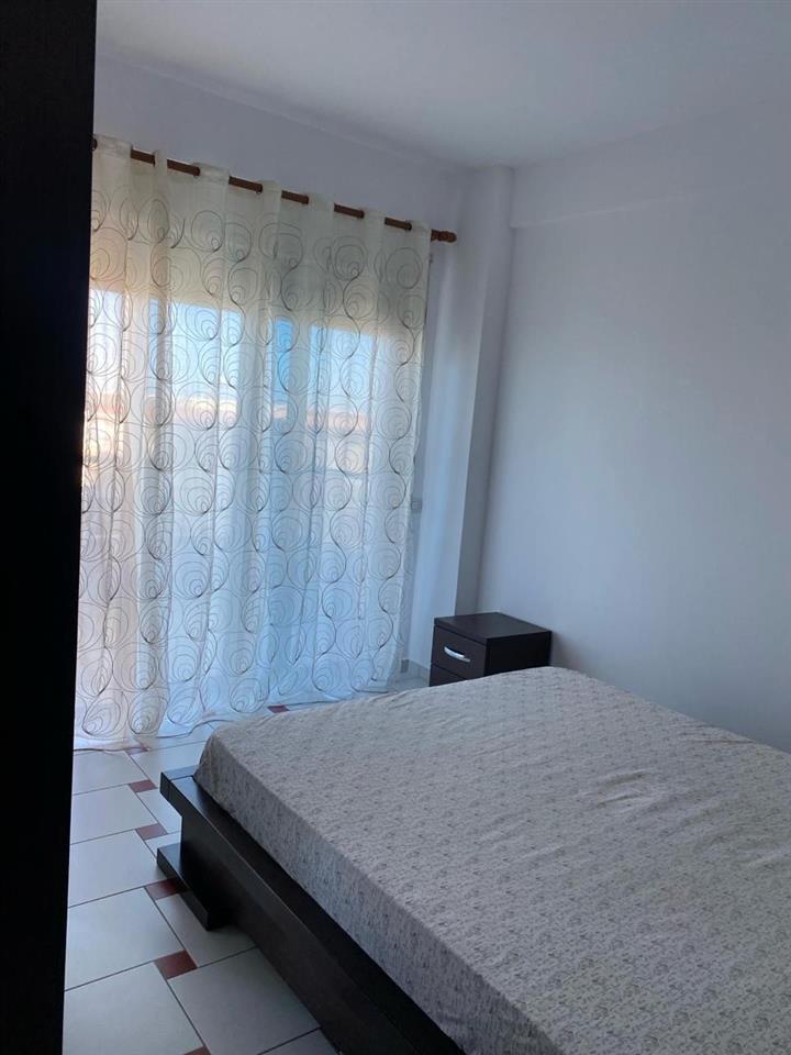 Jepet apartament me qera ne Sarande