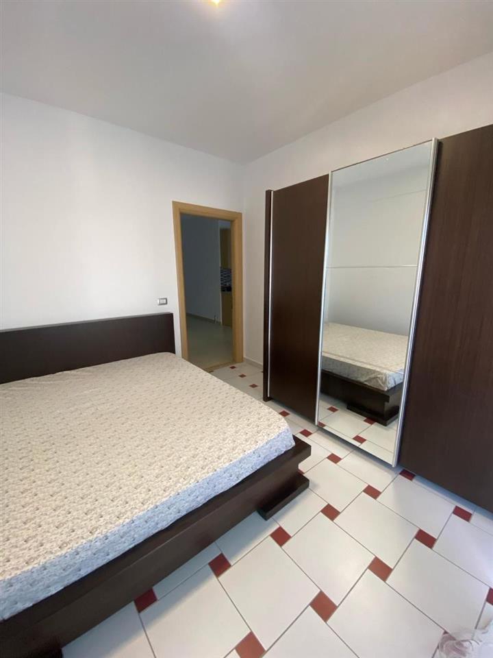 Jepet apartament me qera ne Sarande