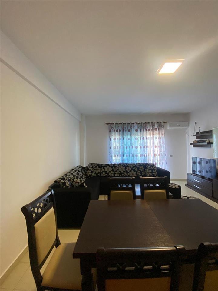 Jepet apartament me qera ne Sarande