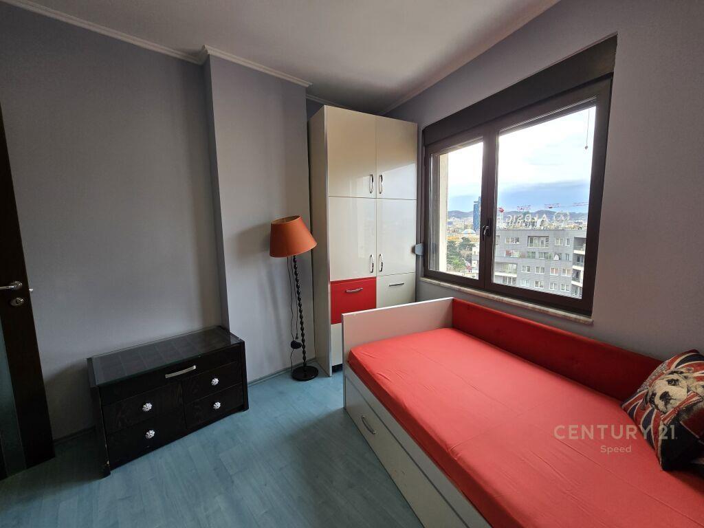 Apartament 2+1 me qira ne qender te Tiranes!