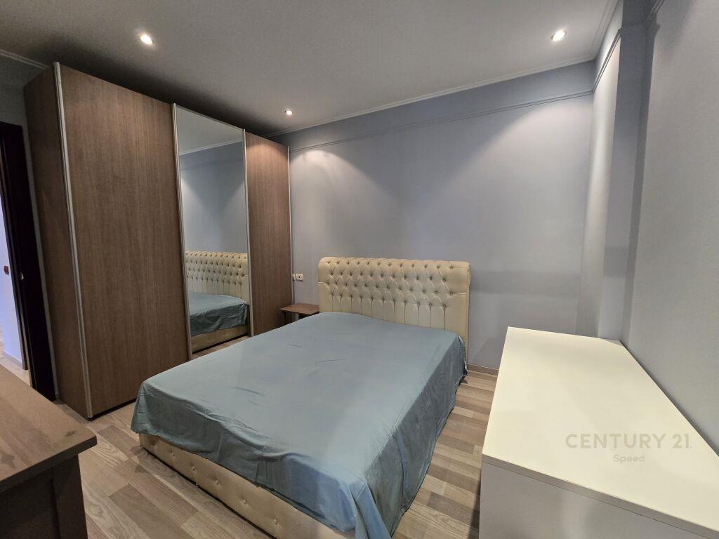 Apartament 2+1 me qira ne qender te Tiranes!