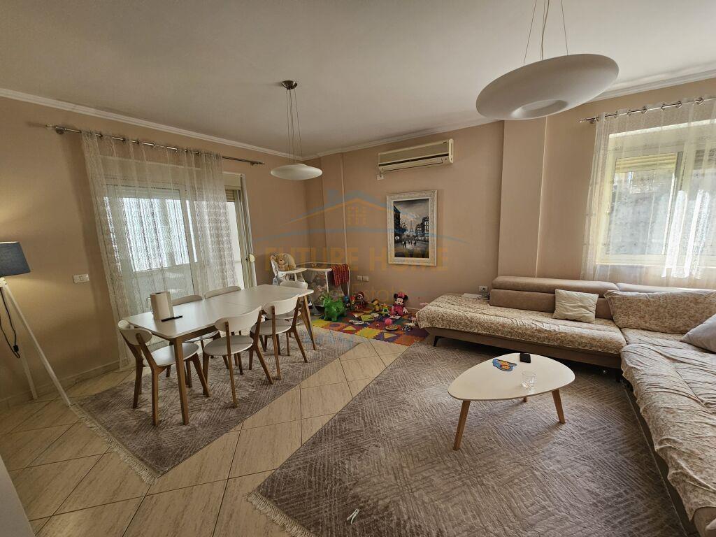 Apartamenti 2+1 per shitje tek Liqeni i Thate.230000 euro