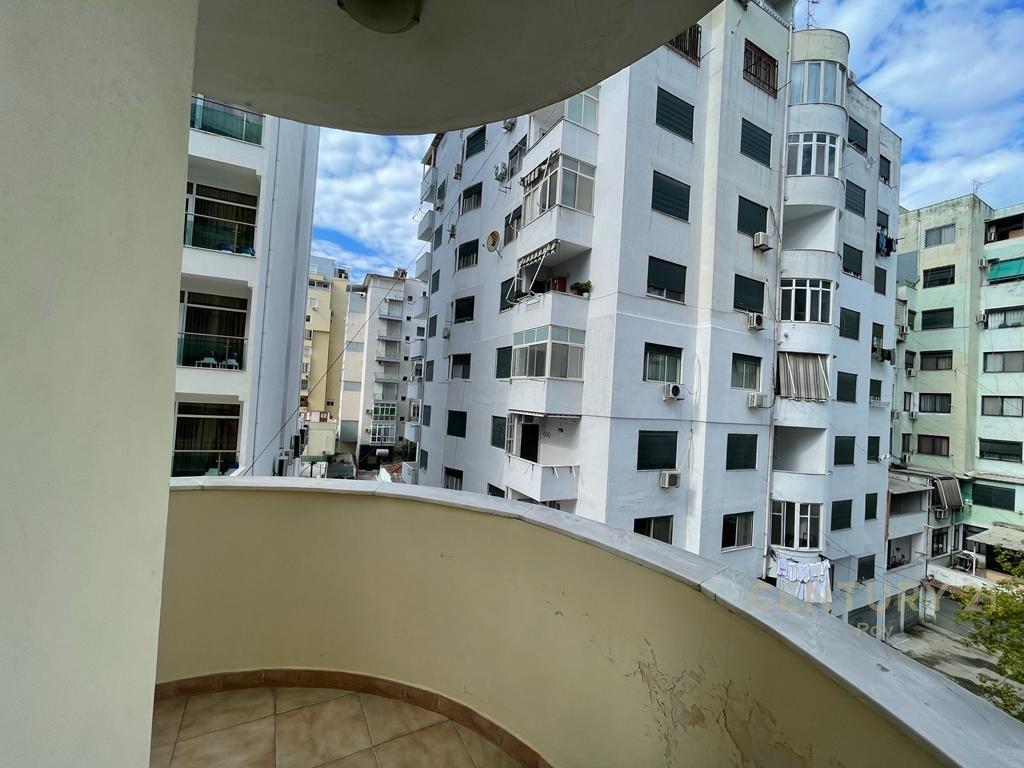 JEPET APARTAMENT 2+1 NE PLAZH ILIRIA