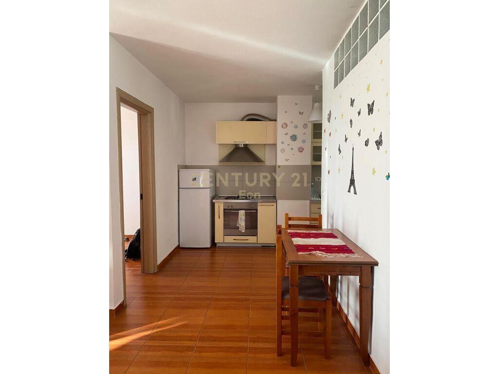 JEPET ME QIRA 2+1, PRANE POLIKLINIKES !