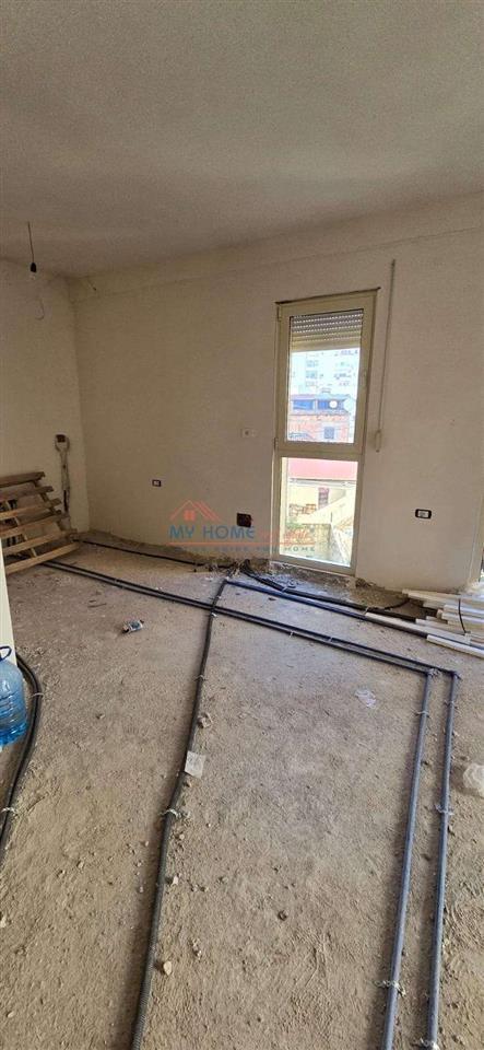 Apartament 2+1 ne shitje tek Prokuroria