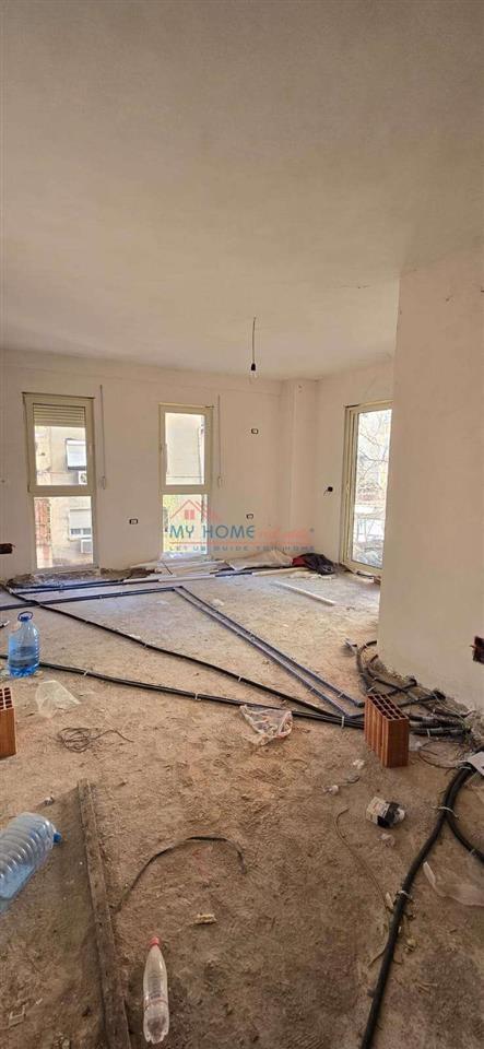 Apartament 2+1 ne shitje tek Prokuroria