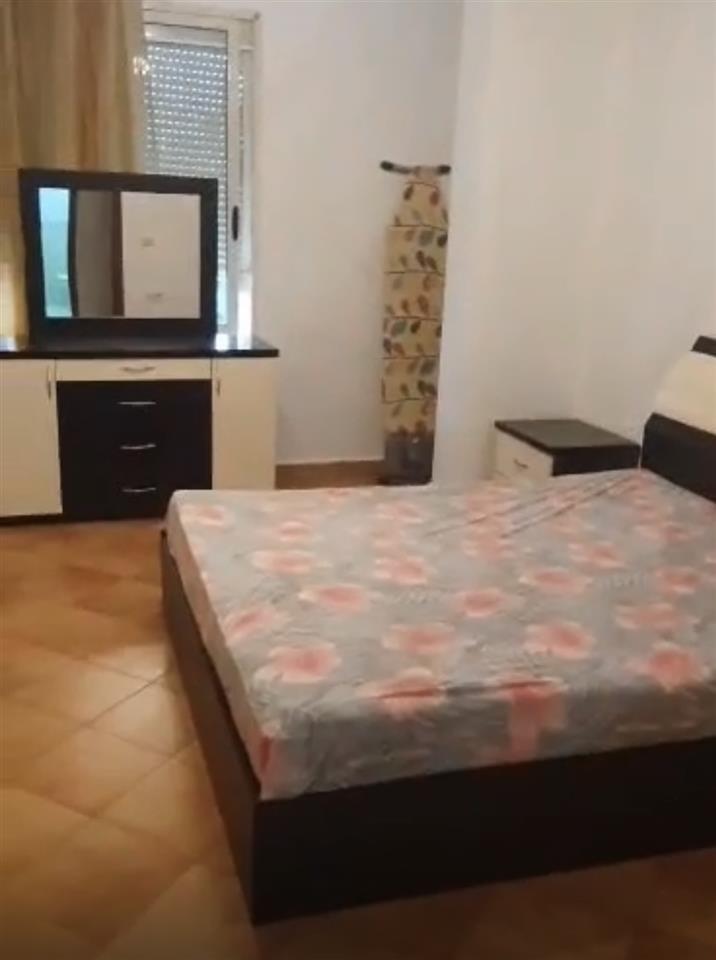 Apartament me qera