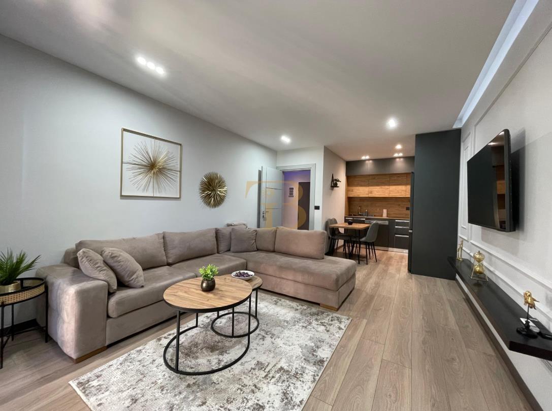 Apartament 1+1 me qera, Ish-Ekspozita