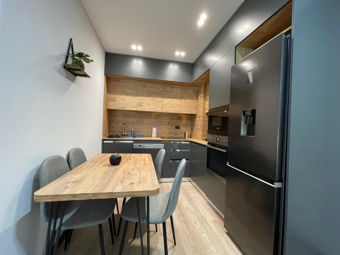 Apartament 1+1 me qera, Ish-Ekspozita