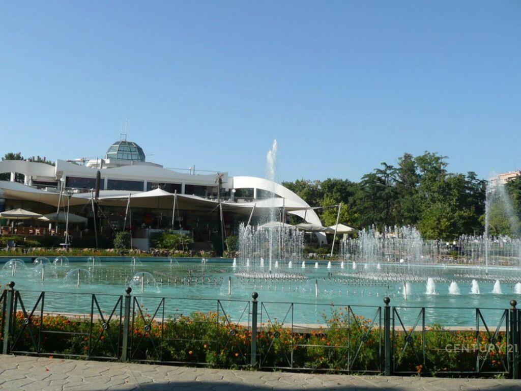 Apartament 2+1 75m2 për qera pranë Parkut Rinia