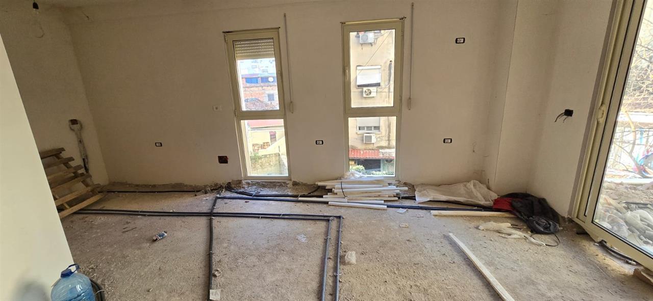 Apartament 2+1 ne shitje tek Prokuroria e Tiranes