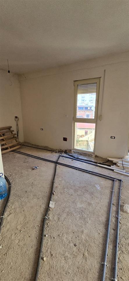 Apartament 2+1 ne shitje tek Prokuroria e Tiranes