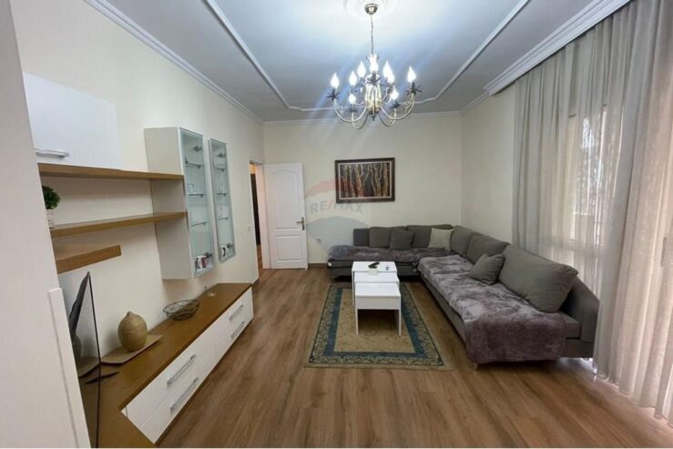 Jepet apartament 2+1 me qira tek Pazari i Ri.