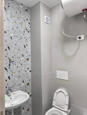 Jepet me qera Apartamenti 1+1, Astir