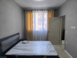 Jepet me qera Apartamenti 1+1, Astir