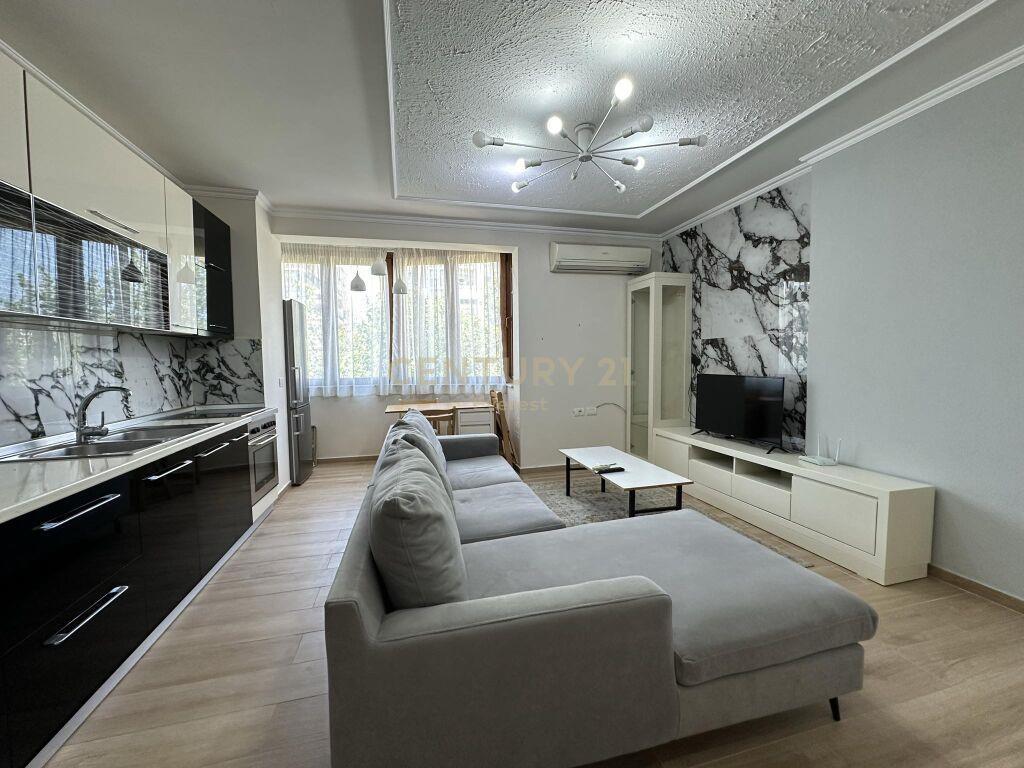 JAPIM ME QIRA APARTAMENT 2+1 TEK FUSHA AVIACIONIT !