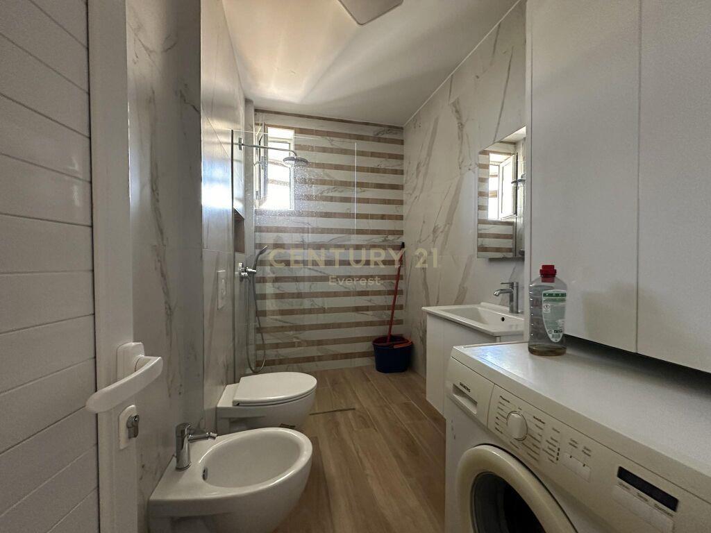 JAPIM ME QIRA APARTAMENT 2+1 TEK FUSHA AVIACIONIT !