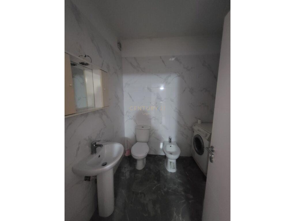 Apartament 1+1 Për Qira në Fresku, Tiranë – 300€