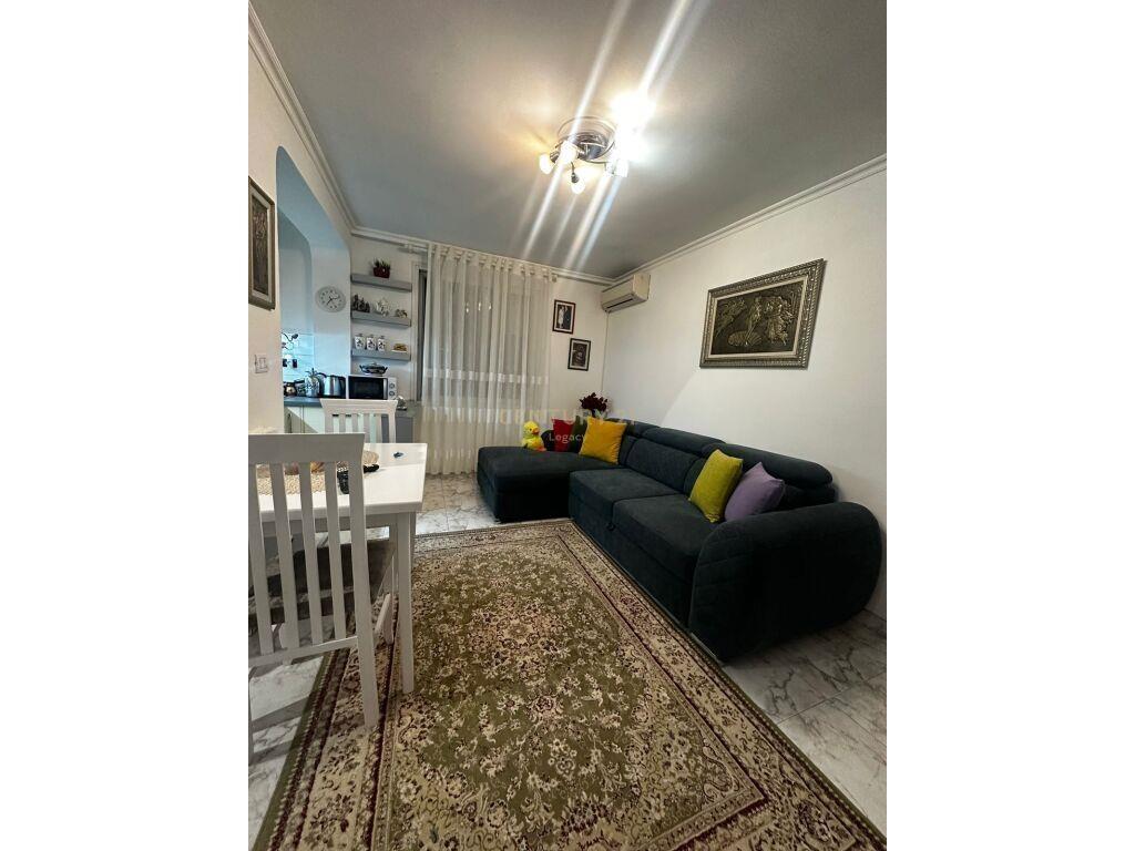 Shitet apartament 1+1 në zonën e Brylit, Rr: Arkitekt Kasemi