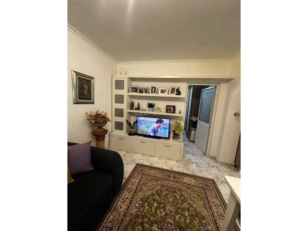 Shitet apartament 1+1 në zonën e Brylit, Rr: Arkitekt Kasemi