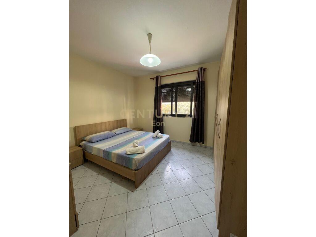 Apartament 1+1 për Qira në Plazh Stacioni i parë, Durrës!