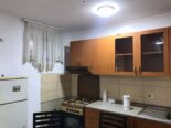 Jepet me qera apartament 1+1 ne rrugen Frosina Plaku Tirane