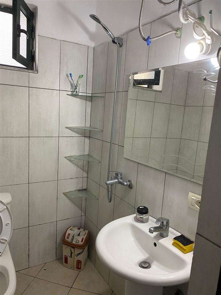 Jepet me qira apartament 1+1 ne rrugen e Kercikeve Babrru Ti