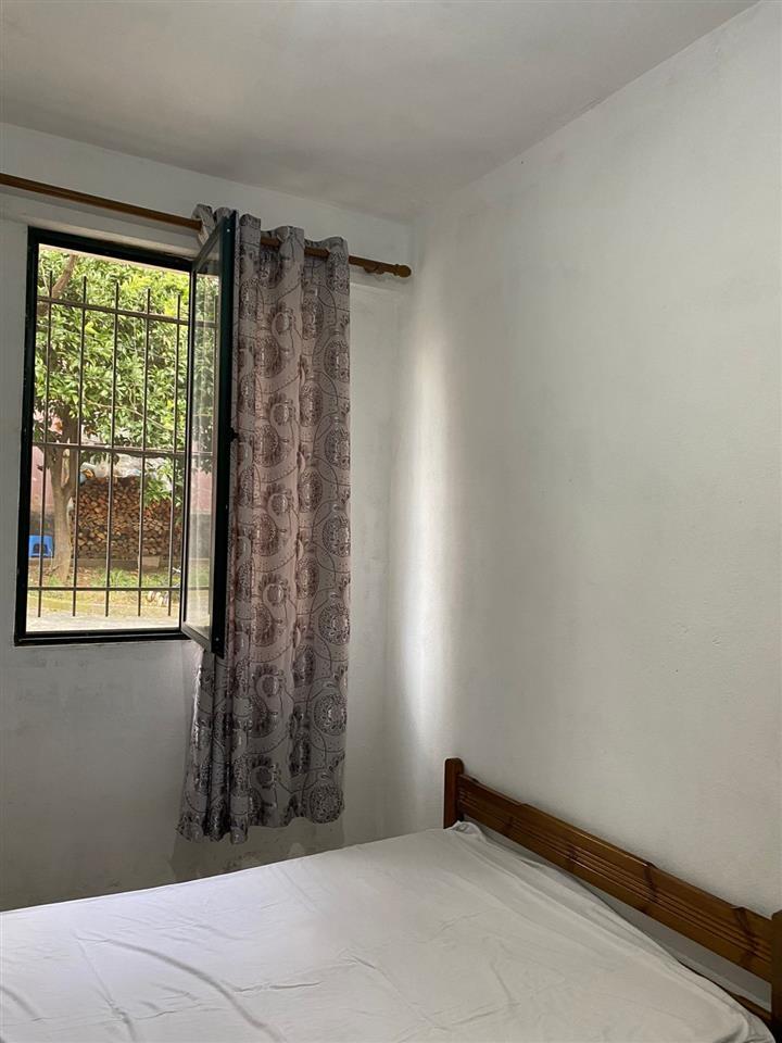 Jepet me qira apartament 1+1 ne rrugen e Kercikeve Babrru Ti