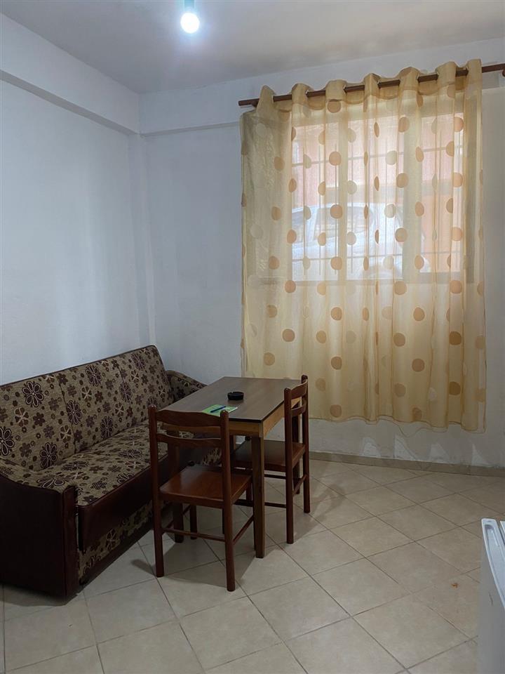 Jepet me qira apartament 1+1 ne rrugen e Kercikeve Babrru Ti