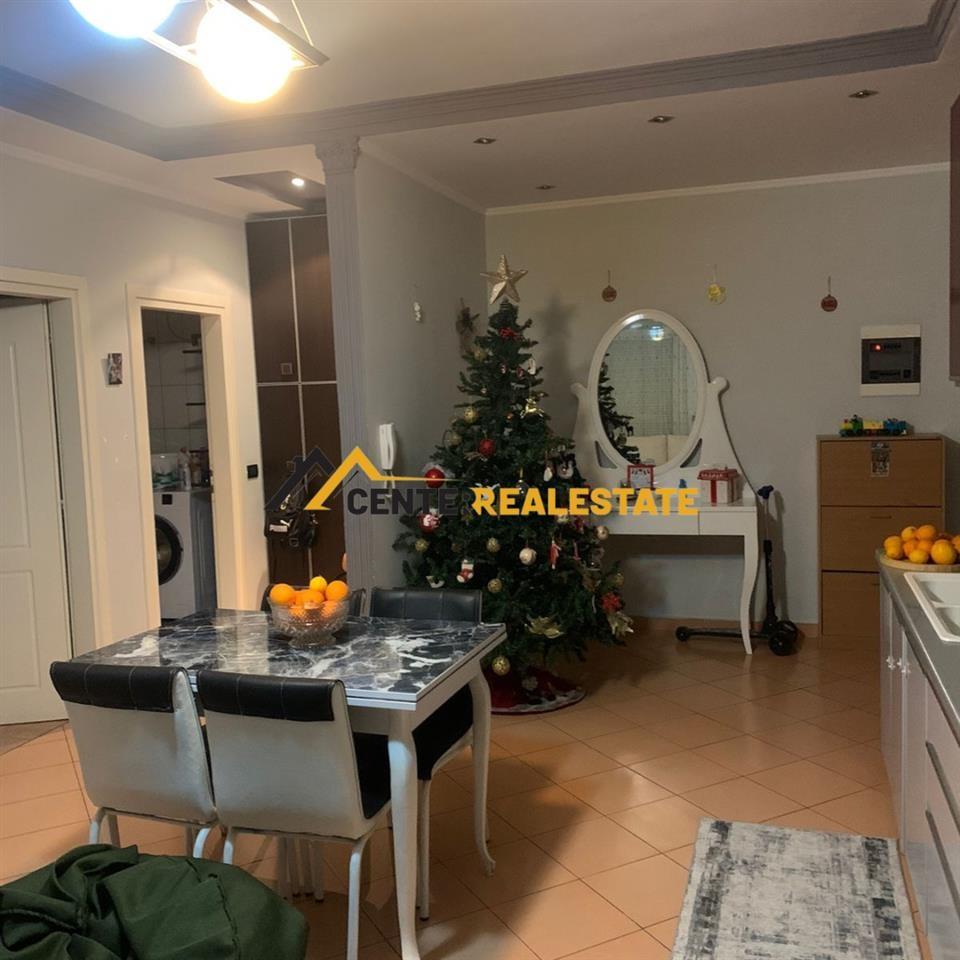 JEPET ME QIRA APARTAMENT 1+1 NË LAGJEN AQIF PASHA , ELBASAN.