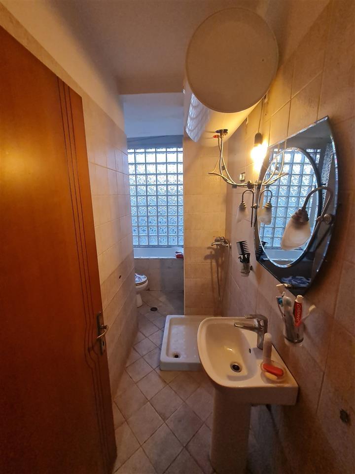 2+1| Shitje| Palace, Plazh