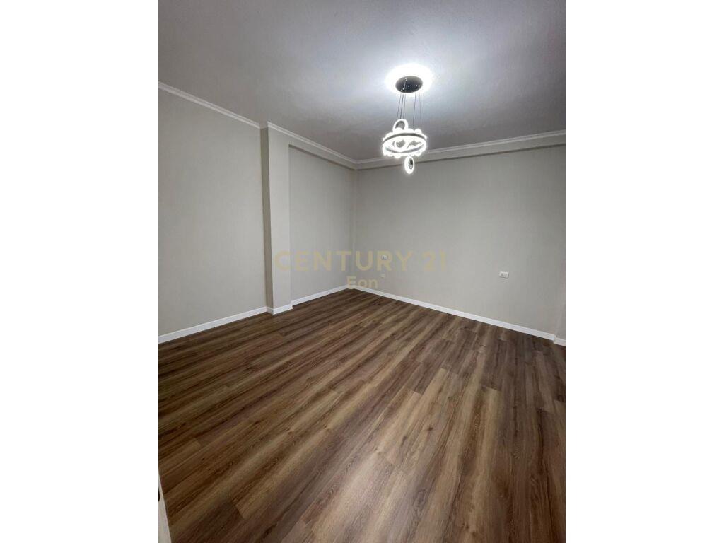 SHITET APARTAMENT 2+1 NE PLAZH, ILIRIA!