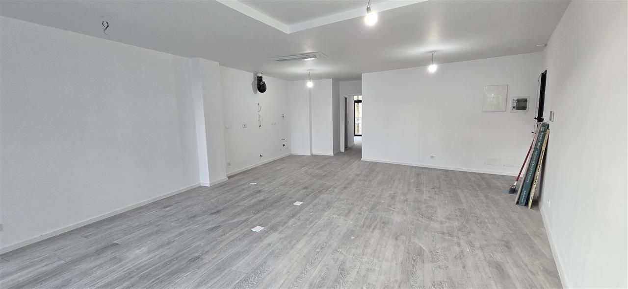 [Pronar] Lake View – Ambient me Qera 102m2 + Parkim