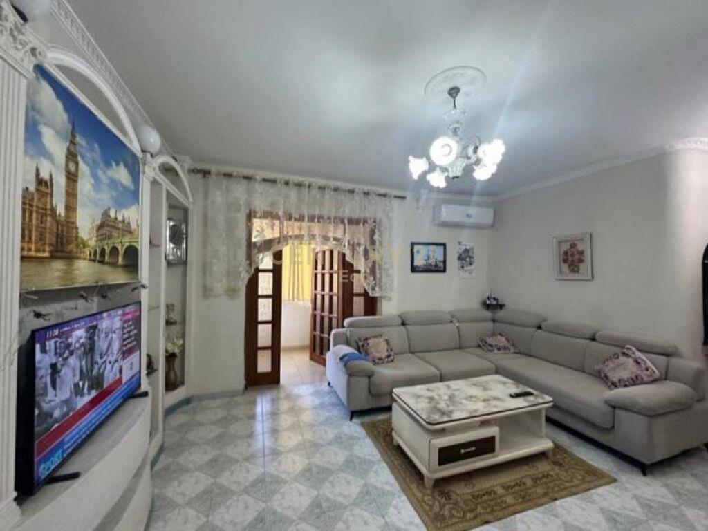 SHITET APARTAMENT 3+1 TE SHKOLLA QEMAL MICI, DURRES!