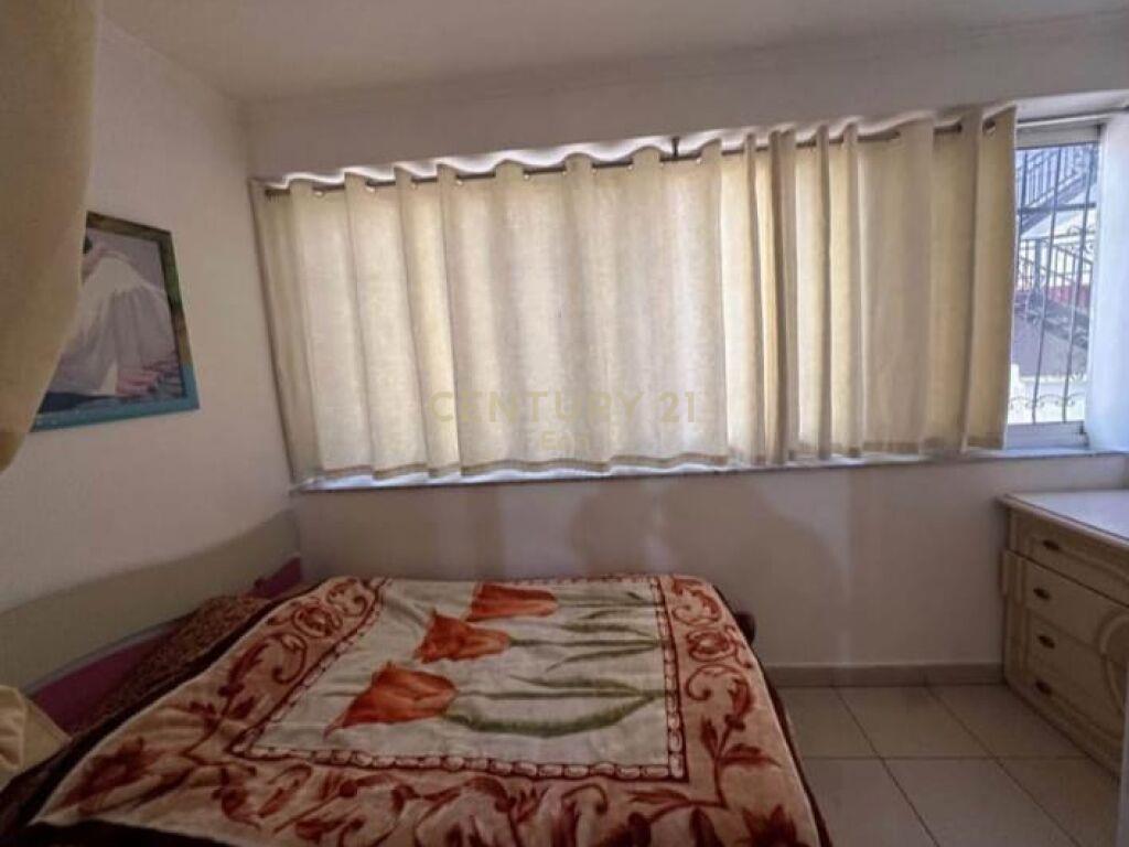 SHITET APARTAMENT 3+1 TE SHKOLLA QEMAL MICI, DURRES!