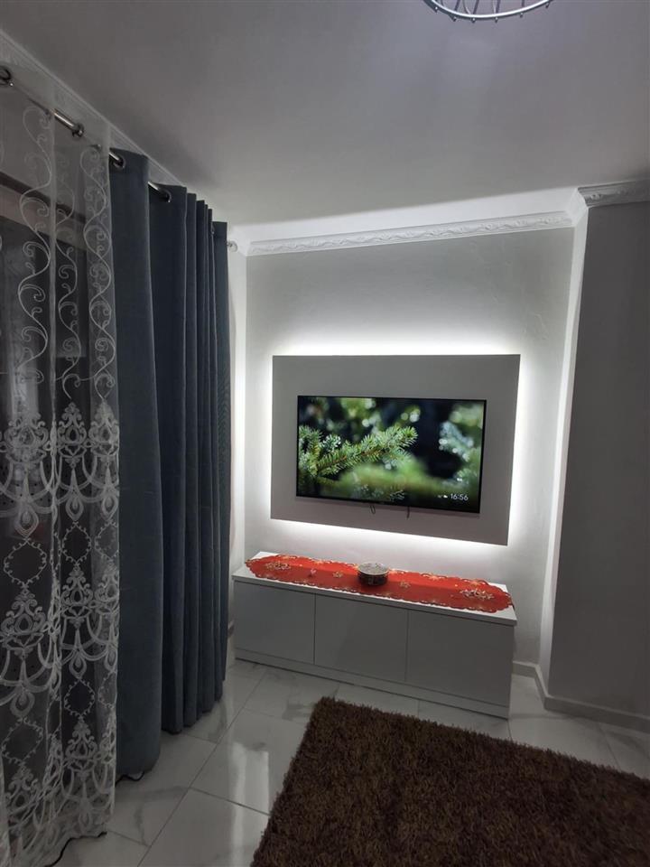 Jepet Shtepi me qera 2+1 Plazh Durres tek Vila Koral