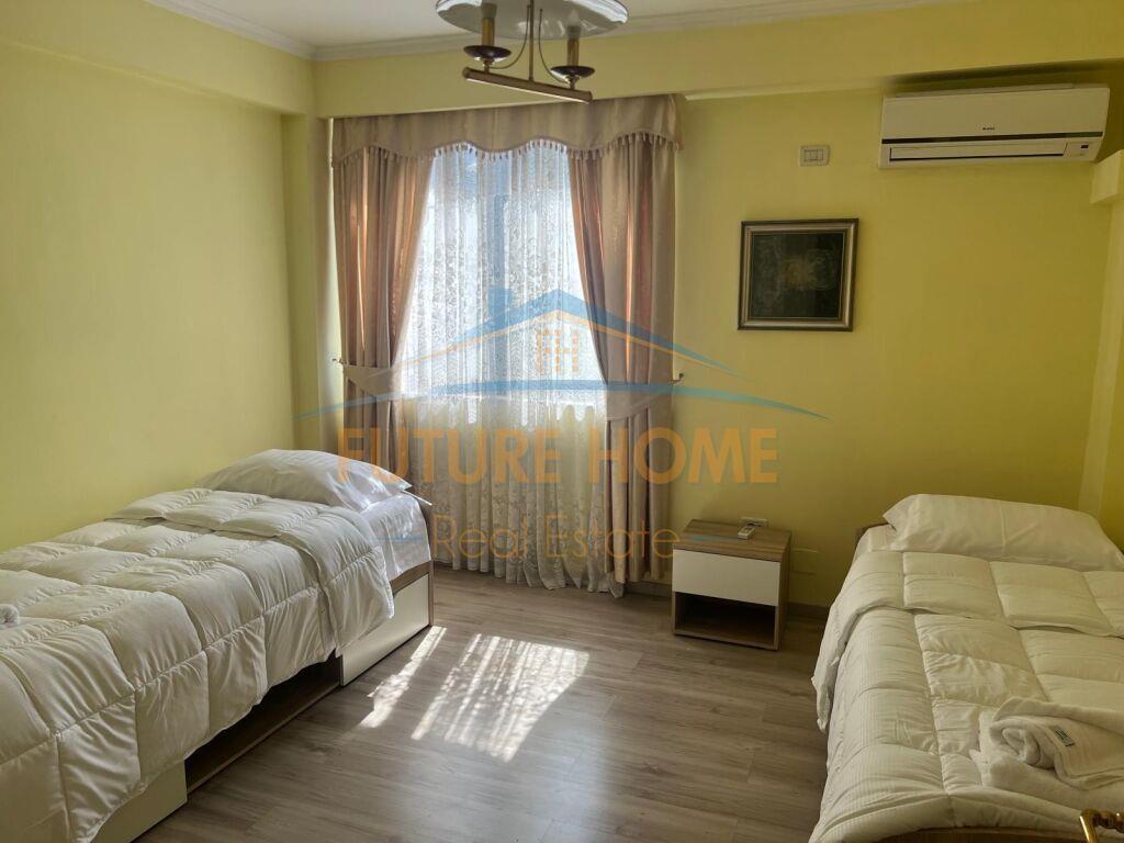 QERA APARTAMENT 2+1+2 BULEVARDI ZOGU I PARE TIRANE