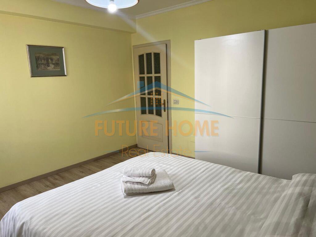 QERA APARTAMENT 2+1+2 BULEVARDI ZOGU I PARE TIRANE